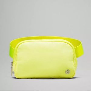 NWT Lululemon Belt Bag - electric lemon